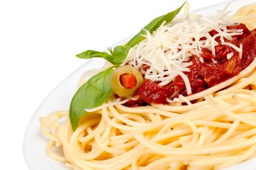 plate of spaghetti and tomato sauce