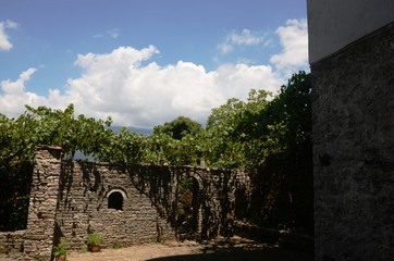 Albanie : Gjirokastra – Maison traditionnelle Skëndulaj
