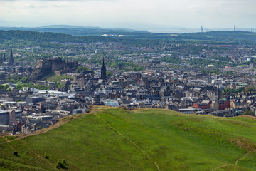 Fototapeta na wymiar Old town Edinburgh 