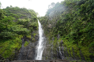 cascade water fall thaiti