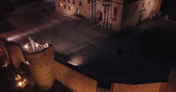 Castle minor shrine of Caravaca de la Cruz which houses a splinter of the cross of Jesus Christ appeared by a miracle at the time of the reconquest.