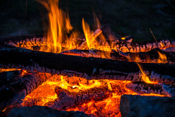 lagerfeuer dunkel nacht