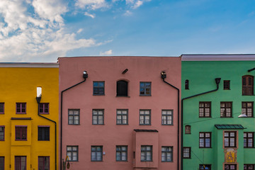 Obraz premium Bunte Altstadt Fassaden in Wasserburg am Inn