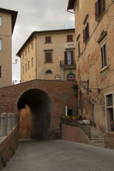 Fototapeta na wymiar the old arc in Repubblica square