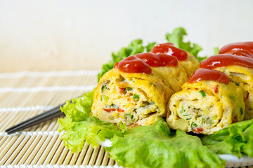 homemade egg rolls, vegetarian food