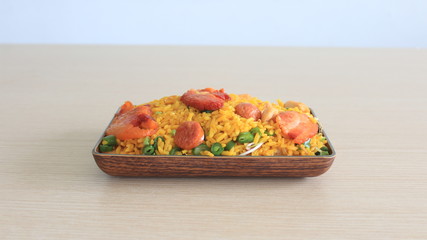 arroz de siete carnes en plato