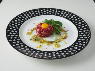 馬肉のタルタルステーキ