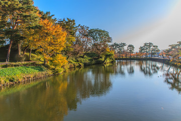 Fototapeta na wymiar 秋の高田城の風景