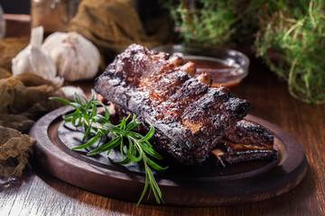 Spicy barbecued pork ribs