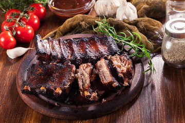 Spicy barbecued pork ribs