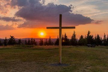 Sonnenuntergang auf dem Schneekopf im Thüringer Wald