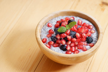 chia seed pudding with fresh fruits