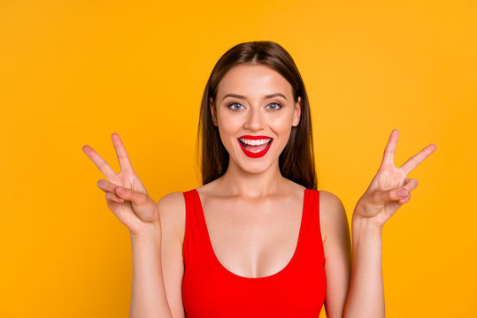 Close up photo portrait of dreamy nice glad cute pretty beautiful attractive cool lady making double peace sign looking in camera isolated background