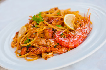 Спагетти с морепродуктами / Spaghetti with seafood