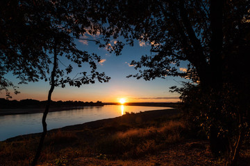 Fototapeta na wymiar Sunset on Luangwa river
