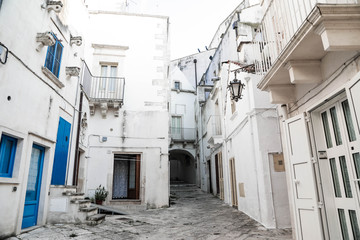 Italian White Alley