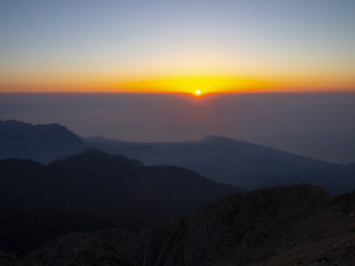 Obraz premium dawn in the mountains of Turkey (from mount Tahtali in Kemer)