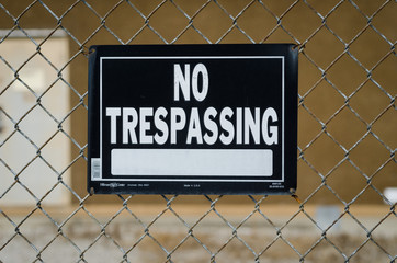 No Trespassing Sign 0084