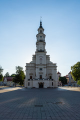 Fototapeta na wymiar Lithuania, Empty marketplace in front of historic town hall building in Kaunas