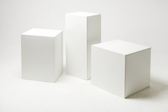 white cubes and parallelepipeds on cyclorama ?? modern photo studio
