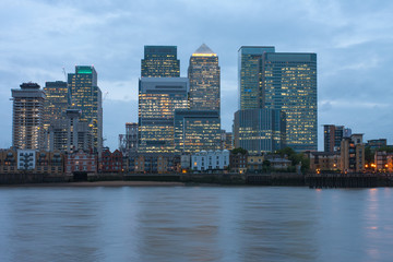 Fototapeta na wymiar Office buildings in Canary Wharf in London