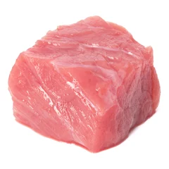 Photo sur Plexiglas Viande Raw chopped beef meat cube isolated om white background cut out.