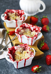 Strawberry crumble in bowl.