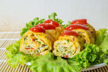 homemade egg rolls, vegetarian food