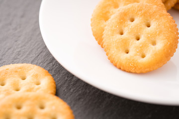 pile of round crackers