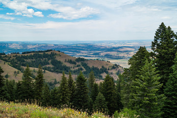 Grande Ronde Valley from Skyline Road near Elgin, Oregon, USA