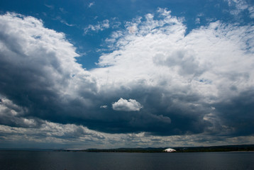 strom clouds