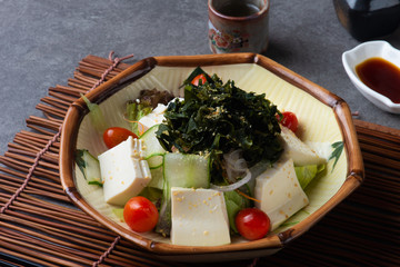 seaweed tofu salad