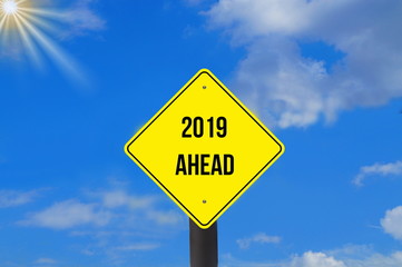 Ein Schild mit dem Hinweis auf das Neujahr 2019