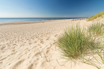 Fototapeta na wymiar Sand Strand Düne Küste Meer Horizontal