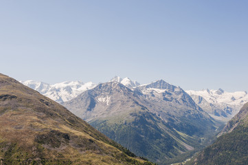 Fototapeta na wymiar Pontresina, Val Rosen, Bernina, Muottas Muragl, Oberengadin, Engadin, Alpen, Piz Bernina, Wanderweg, Graubünden, Sommer, Schweiz