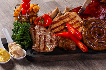 Grilled meat mix plate