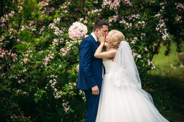 Fantastic wedding couple show their love