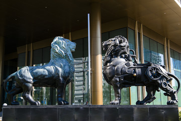 two lions sculpture