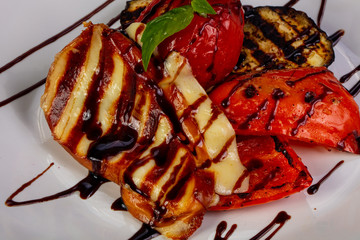 Grilled cheese with vegetables