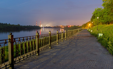 Ночная набереженая