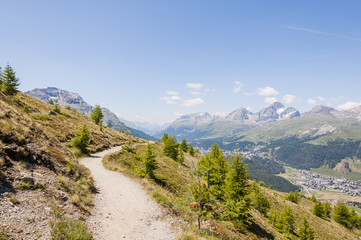 St. Moritz, Muottas Muragl, Wanderweg, Panoramaweg, Klimaweg, Oberengadin, Seenplatte, Piz Julier, Piz Nair, via Engiadina, Alpen, Graub&uuml;nden, Sommer, Schweiz