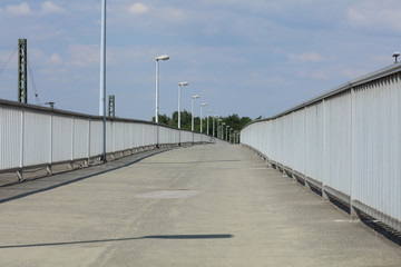 Obraz premium Brücke Fußgänger Fußgängerbrücke