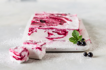 Blackcurrant Swirl Marshmallow