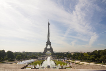 Fototapeta na wymiar Monumento della torre Eiffel a Parigi Francia 
