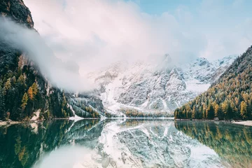 Rolgordijnen Great alpine lake Braies (Pragser Wildsee). Location place Dolomiti, national park Fanes-Sennes-Braies, South Tyrol, Italy. © Leonid Tit