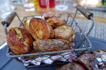 Pommes de terre au four