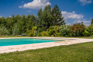 Obraz premium piscine et jardin 