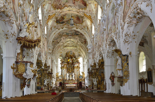 Langhaus der Klosterkirche Rottenbuch