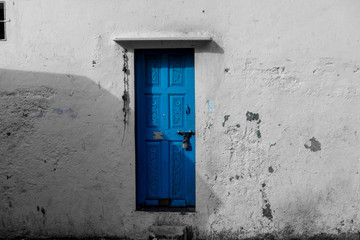 BLUE DOOR