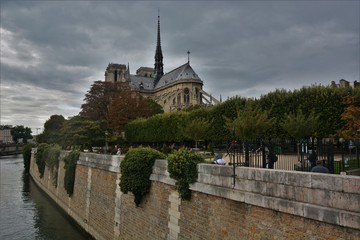 Notre Dame de Paris in the late afternoon